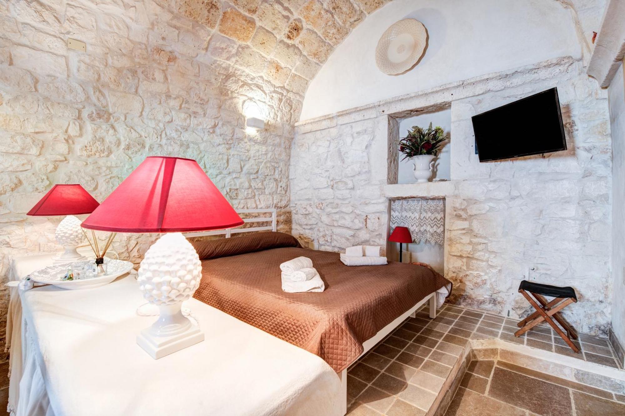 Le Bianche Suites أوستوني المظهر الخارجي الصورة